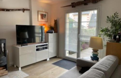 Port Guillaume House | Nice house with garden near the beach