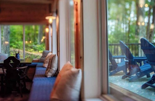 Birchwood Cabin | Nice Lake Escape Hot Tub Pontoon ATV Snowmobile Trails Lakefront & More!