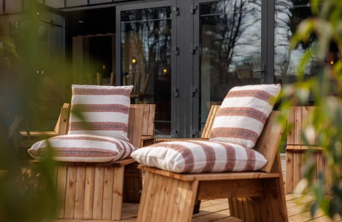 Neufchateau Apartment | Nice room in a natural resort near Neufchateau