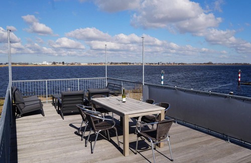 Municipality of Aalsmeer Boat Rental | Nice ship in Aalsmeer with kitchen