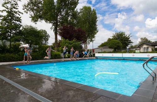 Municipality of Langedijk House | Nice tent with bathroom, near a recreation area