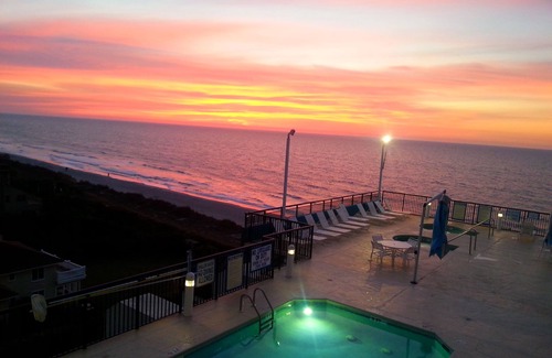 Myrtle Beach Condo | Nicely Updated; Wrap-Around Oceanfront Balcony, Roof-top Pools