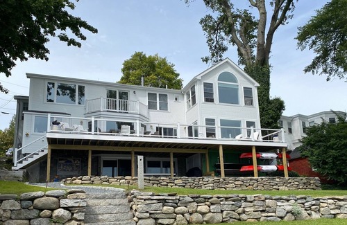 Castine House | NICEST RENTAL IN CASTINE HANDS DOWN!! ON THE WATER!! FULLY REMODELED IN 2020!!