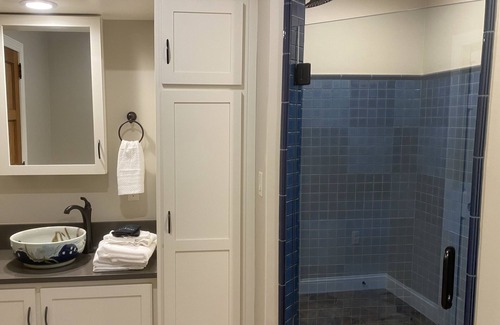 Port Matilda House | "Nittany Lion" Luxury House 4BR, Sleeps 9, 15 mins to Penn State!