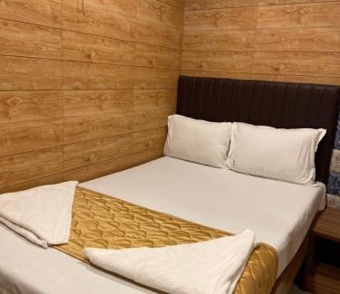 Mulund West Hotel | Nityanand Guest House