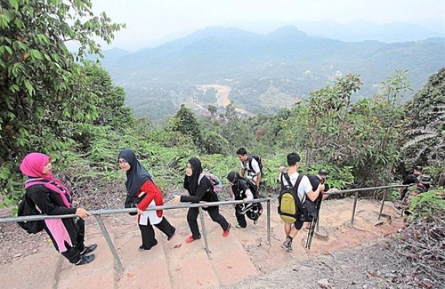 Sungai Lembing House | No . 1 Resort at Sungei Lembing .