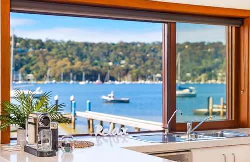 Scotland Island House | No.1 Scotland Island Retreat|Private Waterfront