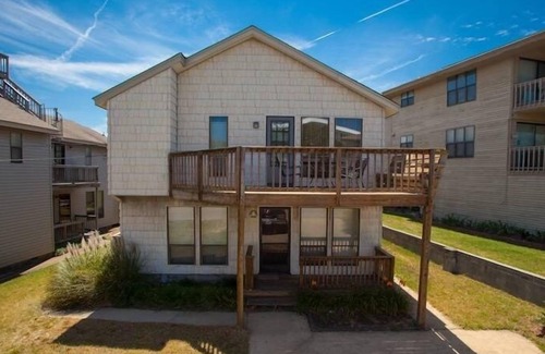 Northwest House | No Worries Family Home features BBQ, Across from the Beach Access by RedAwning