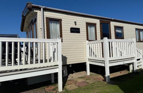 Woodhorn Resort | No38 - The Waterfront Sandy Bay
