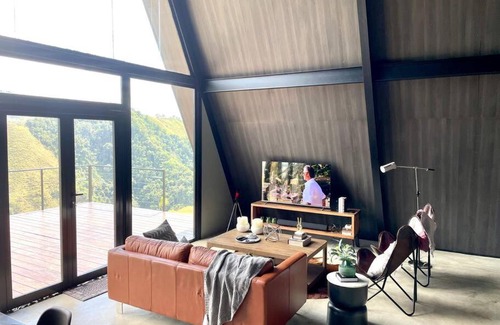 Santiago Province Villa | Noir Cabin-Aframe mountain