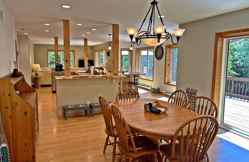 Tomahawk House | Nokomis Chain Home w/wd, firepit, dock, on trails