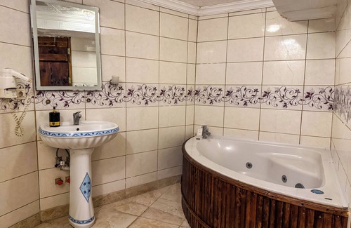 Goreme Hotel | Nomads Cave Hotel & Rooftop