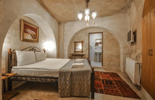 Goreme Hotel | Nomads Cave Hotel & Rooftop
