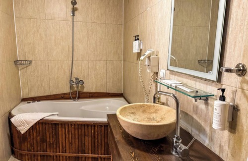 Goreme Hotel | Nomads Cave Hotel & Rooftop