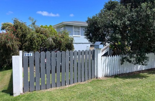 Opononi House | Noni's House Coastal Opononi - Hokianga Harbour