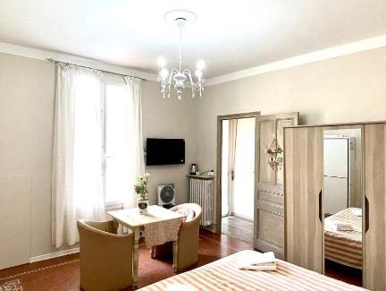Sanremo House | Nonna's Affittacamere