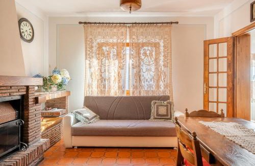 Molazzana House | Nonna Teta 10
