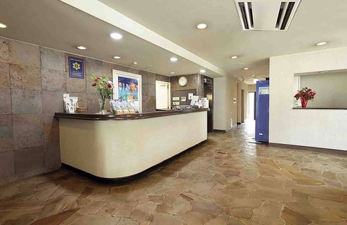 Higashimurayama Hotel | Nonsmoking Deluxe Twin Parking Separate fee 550 yen per car tax included/Higashimurayama Tokyo