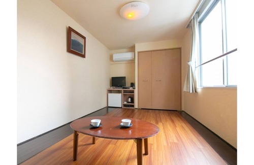 Oita House | Nonsmoking Palette room for 3 people Selfmade / Oita Ōita