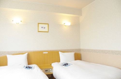 Yonezawa Hotel | Nonsmoking spacious twin room LAN connection fre/Yonezawa Yamagata