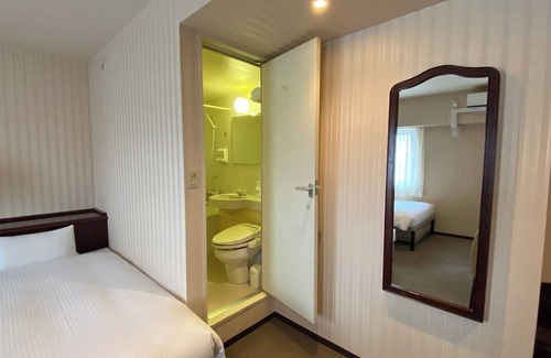 Asaka Hotel | Nonsmoking Twin Room Room only Smile Value St/Asaka Saitama
