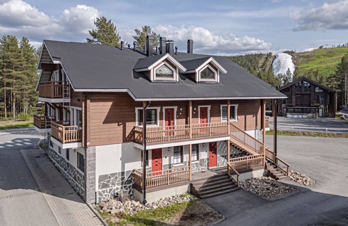 Sirkka Apartment | Nordic Alpine A7 by Aavalevi Holidays Ski-in/out