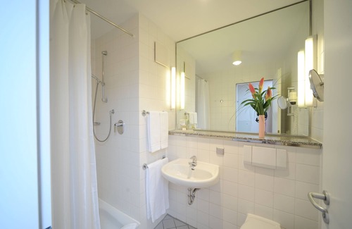 South Bremerhaven Hotel | Nordsee Hotel Bremerhaven Fischereihafen