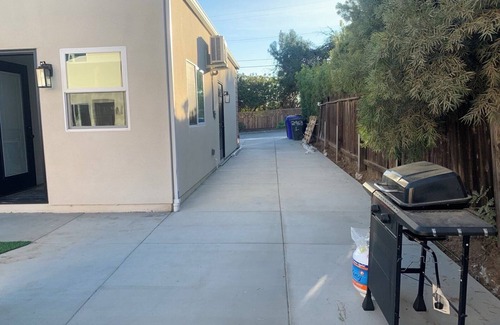 Normal Heights House | Normal Heights Hideway! Charming Furnished Studio House with outdoor area.