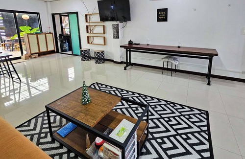 Khaem Son Hotel | Norn nee Na Hostel
