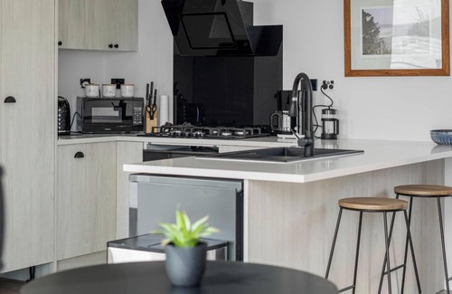 Raglan House | Norté Surf Vista - Whale Bay Raglan Holiday Home