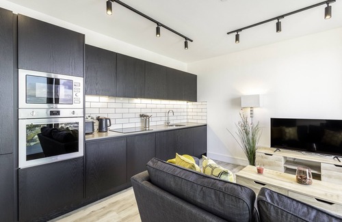 East Acton Apartment | North Acton VI - 1Bed + Sofa Bed + Balcony