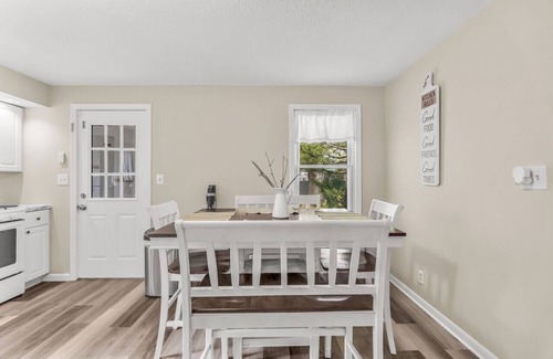 North Haven House | North Haven Charm – 3BD Yale Retreat