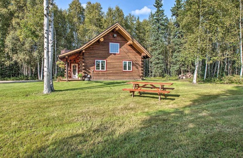 North Pole Cabin | North Pole Log Cabin w/Northern Lights Views!