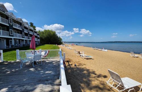 Traverse City House | North Shore Inn TC 309