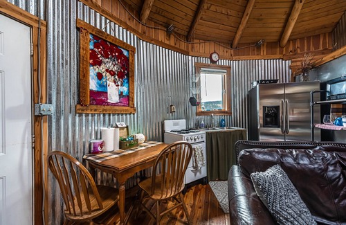 St. Regis Cabin | ⭐ Northern Montana Yurt-WiFi-smart tv ⭐