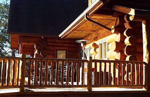 Lewiston Cabin | Northern Serenity at the rustic White Stag Lodge