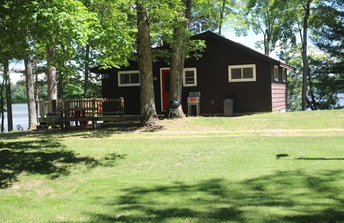 St Germain Cabin | Northland resort vacation Cabin #4 (The Lodge)