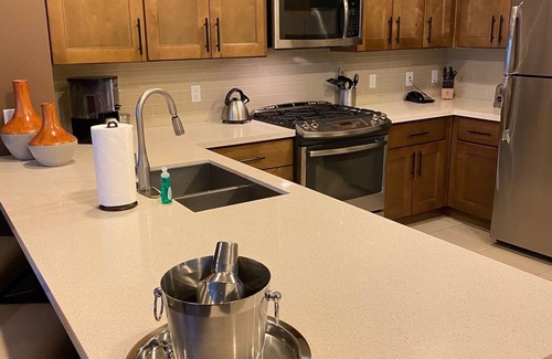 Truckee Resort | Northstar Lodge 2 BD/2Bath Sleeps 6 Condo: Ski-in/Ski-out