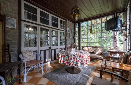 Shimla Villa | Northwood Cottage by VEO - 3BR Heritage Villa