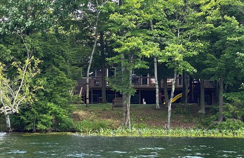 Lac du Flambeau House | Northwoods Lakefront Home. Lake toys. Beautifully equipped. On Snowmobile Trails