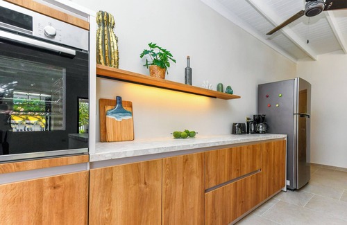 Pos Chiquito House | Nos Casita - 5 min walk to the beach