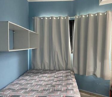 Praia Grande Apartment | Nosso Cantinho a 700m do Mar, com Wi-Fi e Estacionamento Coberto