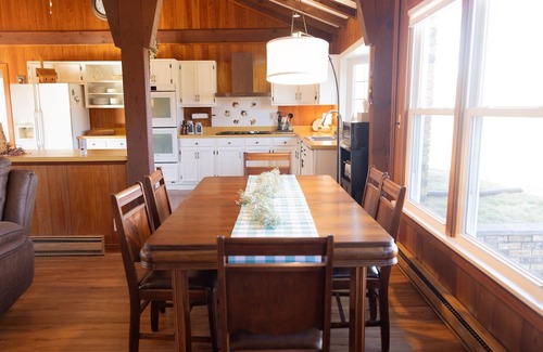 Goshen House | Nostalgia, Privacy in the Mountains, Comfortable