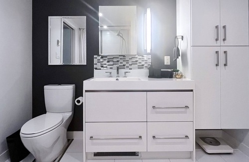 Chinatown Apartment | Nostalgia Style apartment in DT vancouver