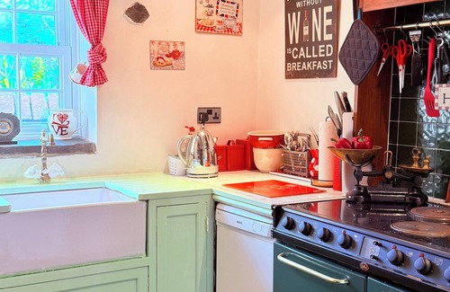 Sockbridge and Tirril Cottage | Nostalgic Cozy Cottage with openfire 5 mins to Ullswater Lake District