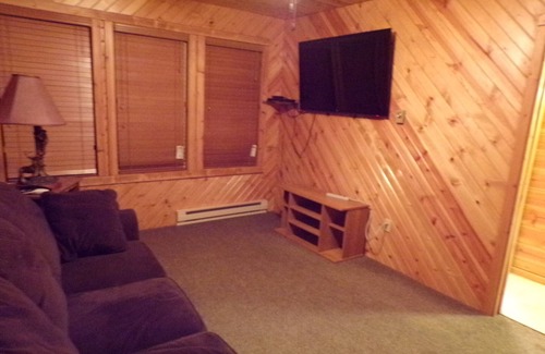 Munising Cabin | Not 1 but 2 cabins in the Hiawatha Forest SEPARATE rentals on same property