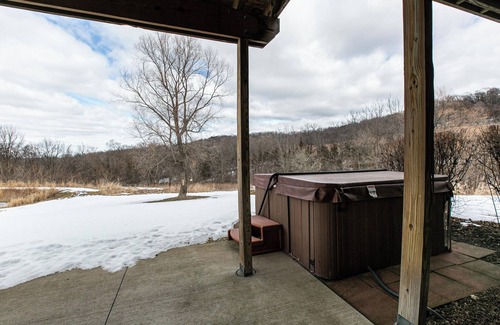 Dubuque Cabin | Not Just a Place, But an Experience! The Aster at Lorelei Cabins