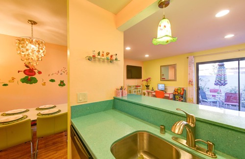 Hermosa Village House | Nov 19-22/GVH3/Closest Walk2Disney+CUTE+Wifi+Netflix+Parking+