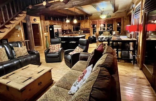 Blue Ridge Cabin | Nov 20-23 Open❤️BESTMtnView-Adult PoolTable-PingPong-Foosball-Playgrnd-Hottub