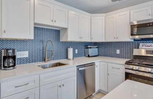 Onset House | nStonebridge House, Onset Waterfront- Unit A
